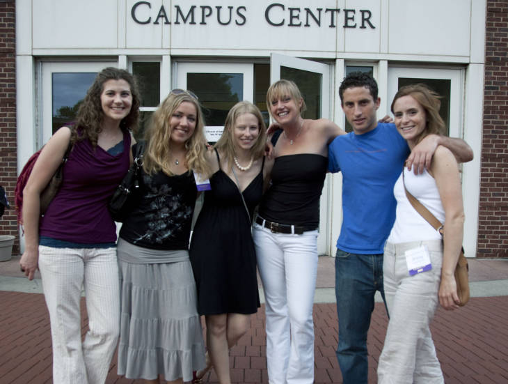 2005 alumni pose in front of the campus center at Reunion 2010